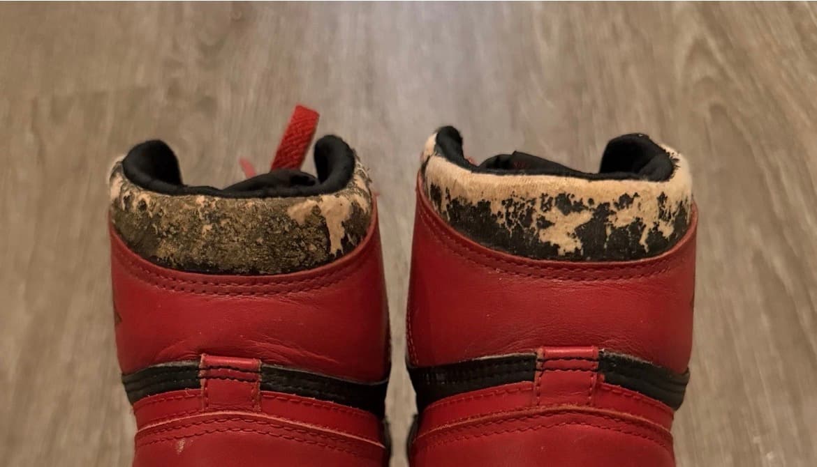 Jordan 1 1985 Pealing & Hairy Collar Restore — image 1