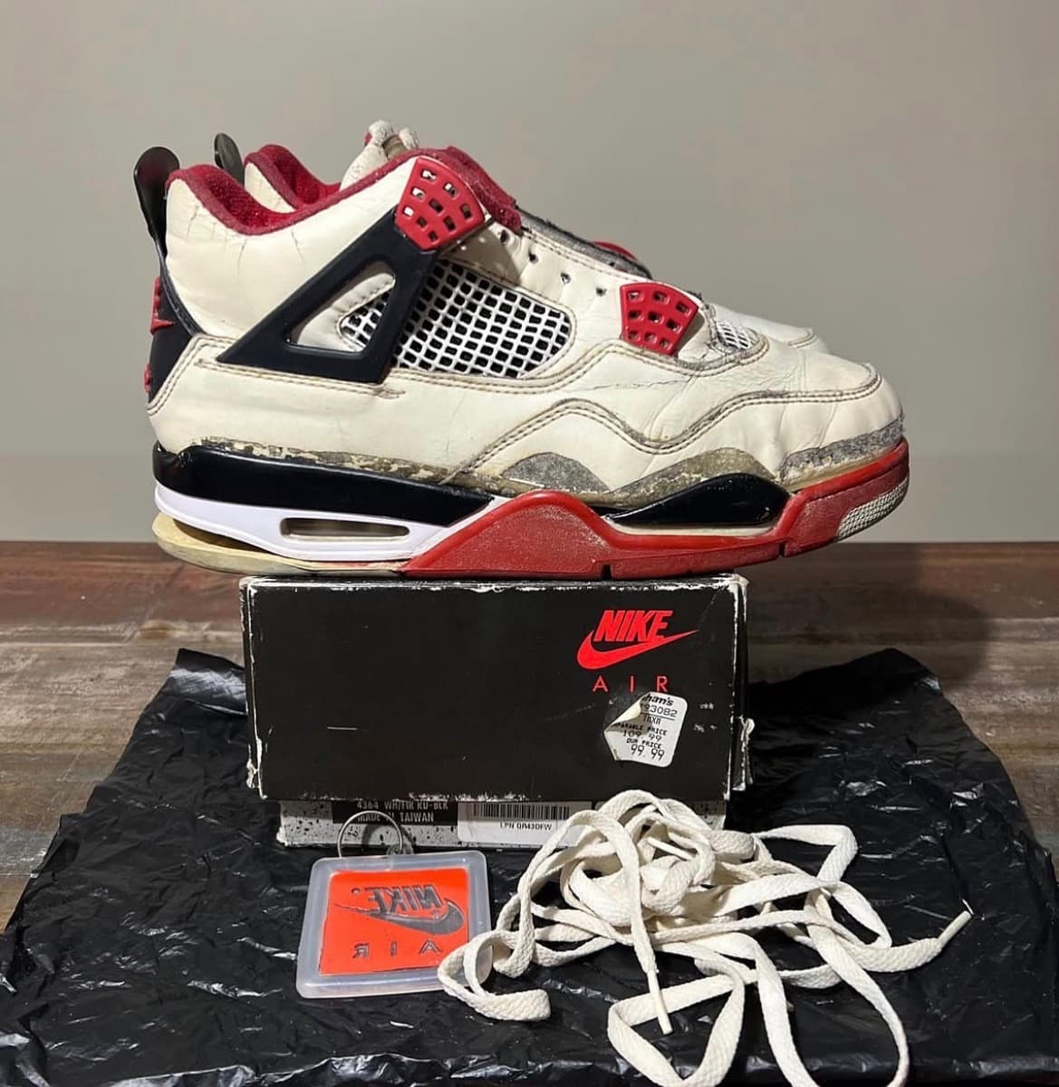 Jordan 4 1989 Full Restoration (U Provide Midsoles)