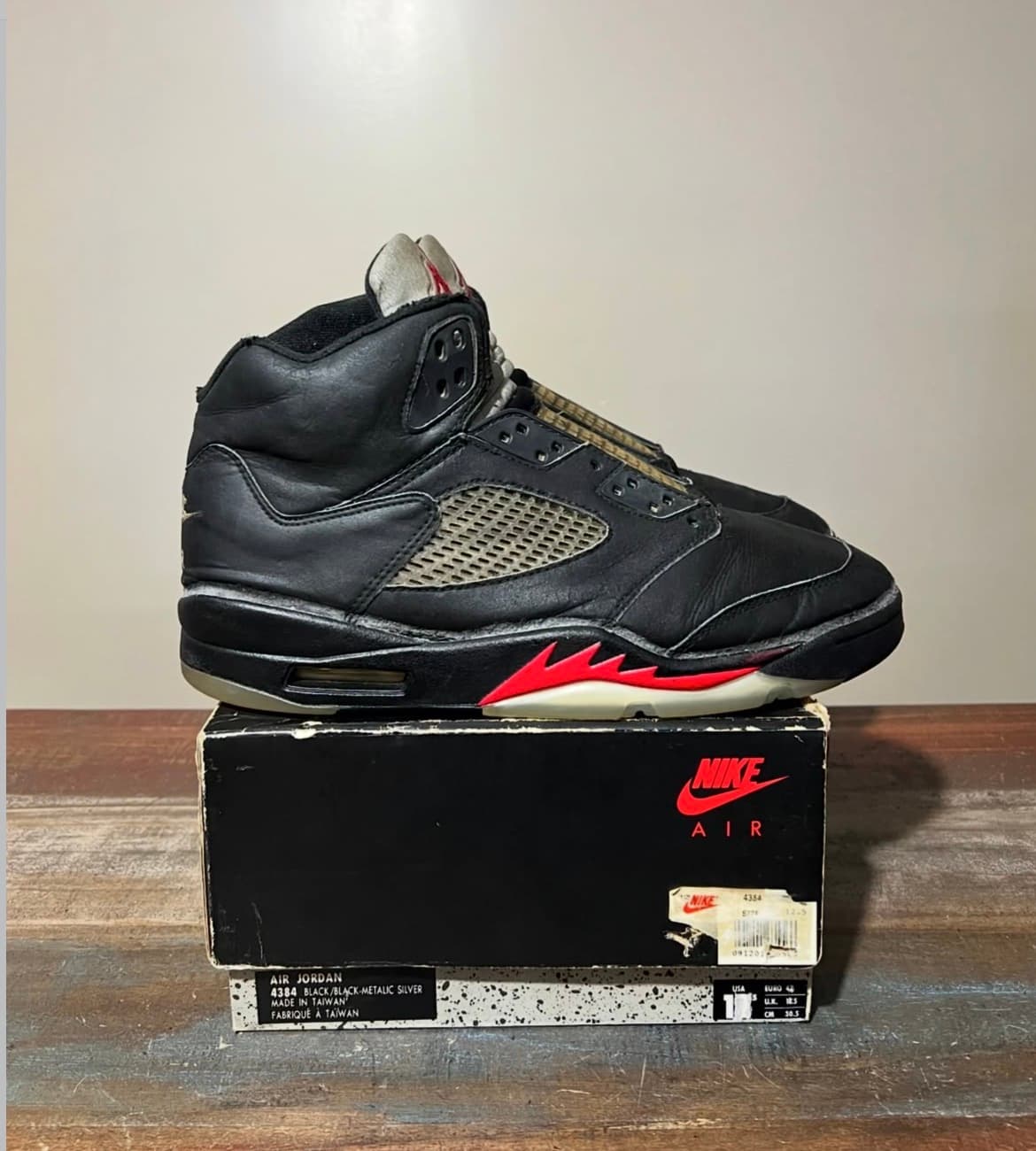 Durabuck Treatment + Full Restore (Midsole Included)